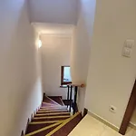 3 Next To The Lift * Bansko