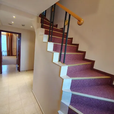 4 Next To A Lift Apartment Bansko