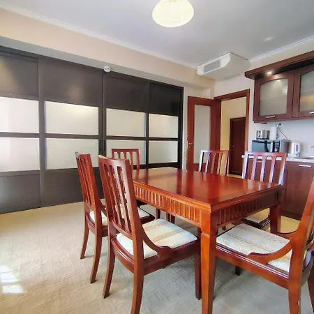 3 Next To A Lift Apartman *