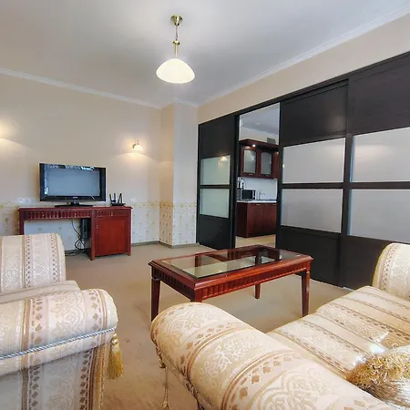 3 Next To A Lift Apartman *