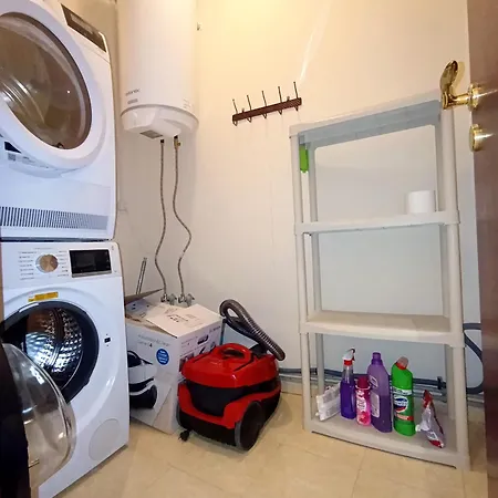 3 Next To A Lift Apartament