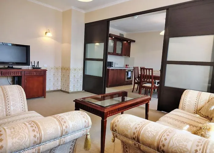 3 Next To The Lift *