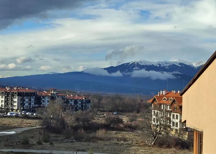 3 Next To The Lift *